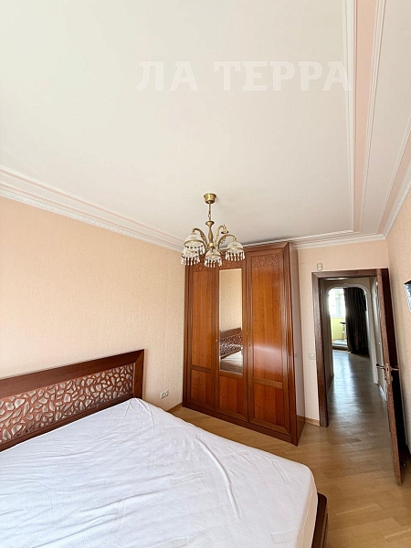 Снять 3-к квартиру, 73 кв.м., Москва, Грина ул, 40 (№74285)