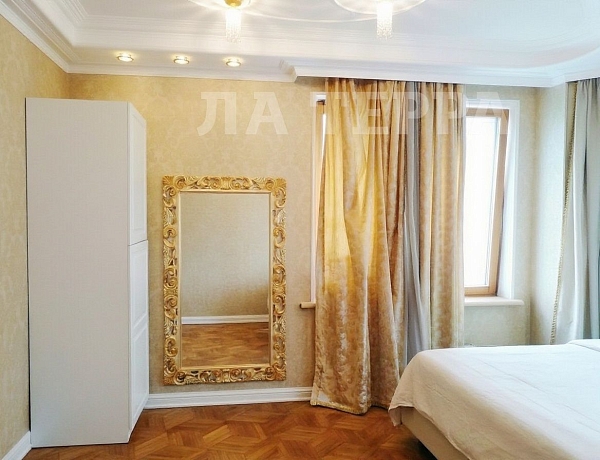 Квартира по адресу: Москва, Можайское ш, 2, общая площадь 236.2 (№74530)