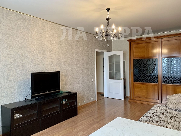 Снять 2-к квартиру, 55 кв.м., Москва, Арбат, Новый Арбат ул, 22 (№74468)