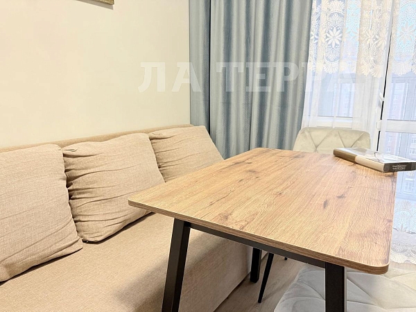 Снять 1-к квартиру, 41 кв.м., Москва, Сосенское, Липовый парк, 7 (№74380)