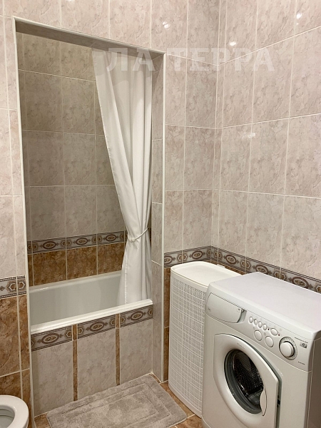 Снять 2-к квартиру, 53 кв.м., Москва, Хамовники, Саввинская наб, 3 (№74525)