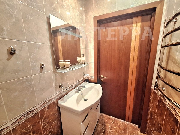 Таунхаус, 200 кв.м., Красногорск, 17 кв-л, 4к6 (№74242) Таунхаус, 200 кв.м., Красногорск, 17 кв-л, 4к6 (№74242)