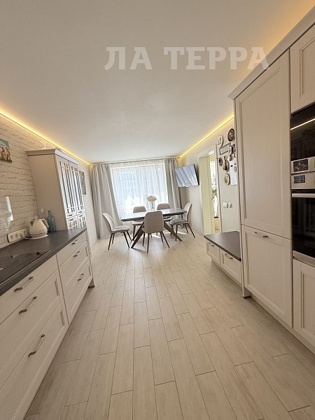 Квартира по адресу: Москва, Николо-Хованская ул, 34, общая площадь 151.67 (№74255)